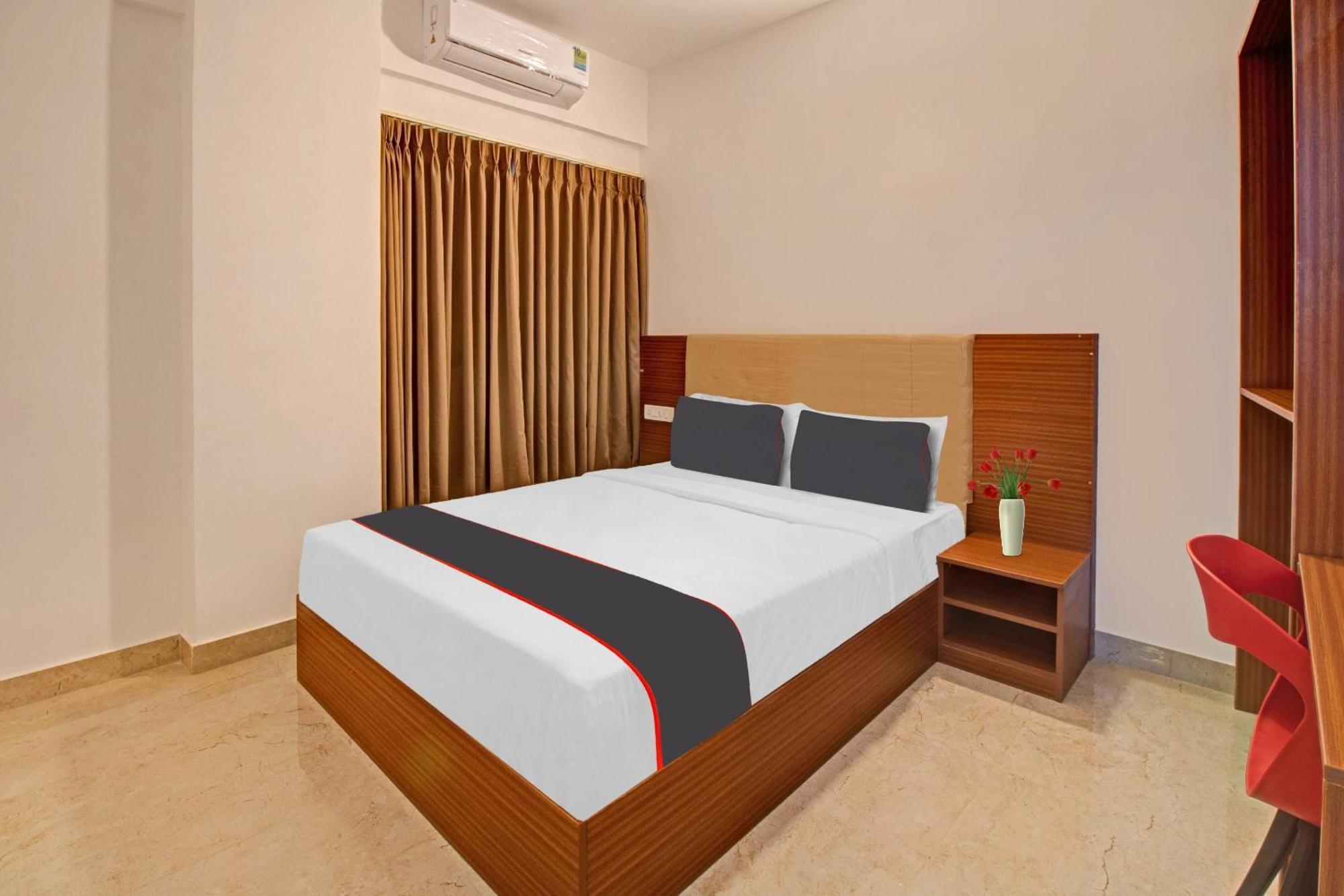 Super Collection O Petals Otium Business Hotel Бангалор Экстерьер фото